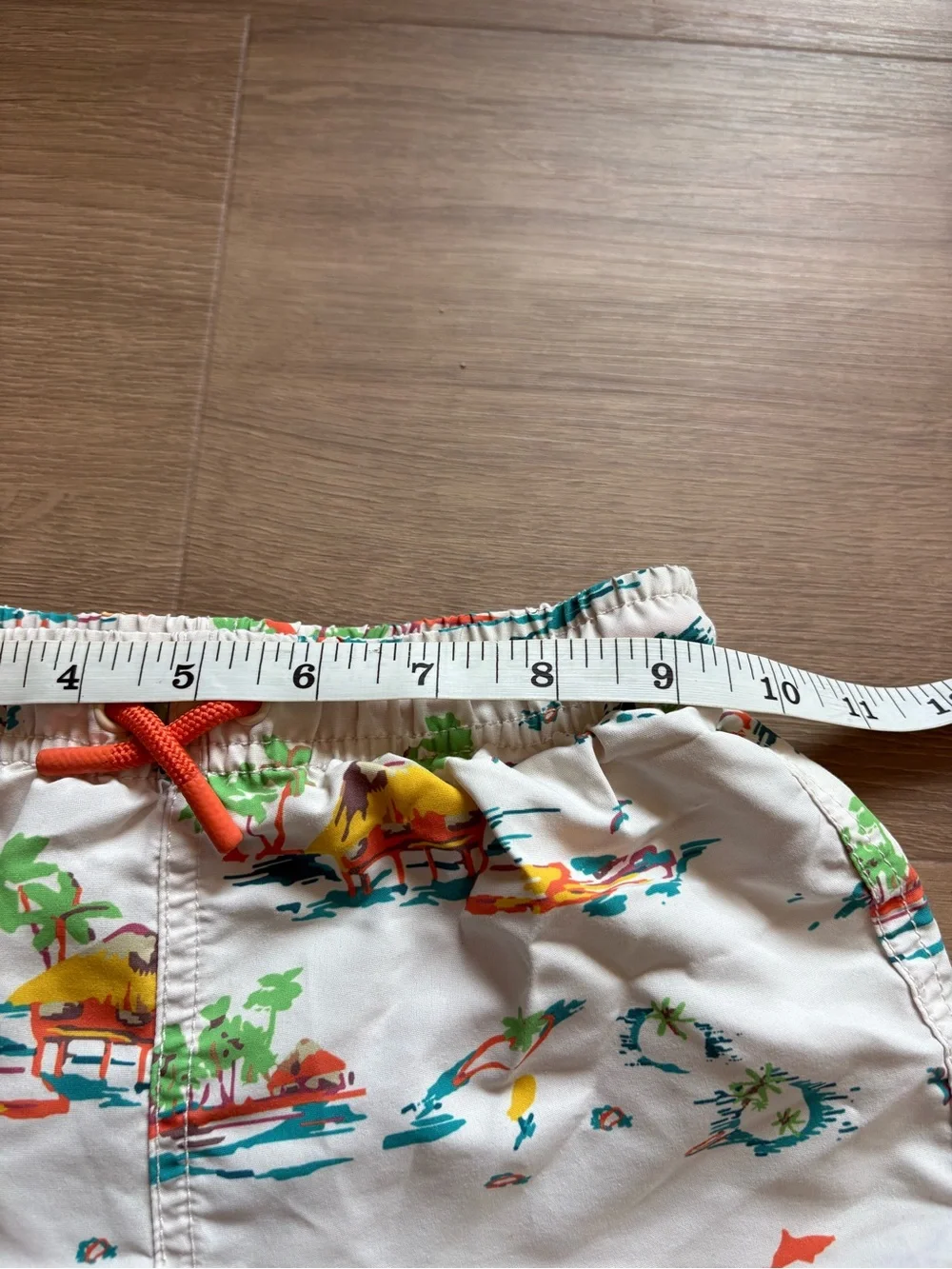 Zara White Boys Swim Trunks with Multicolor Tropical Print- size 4